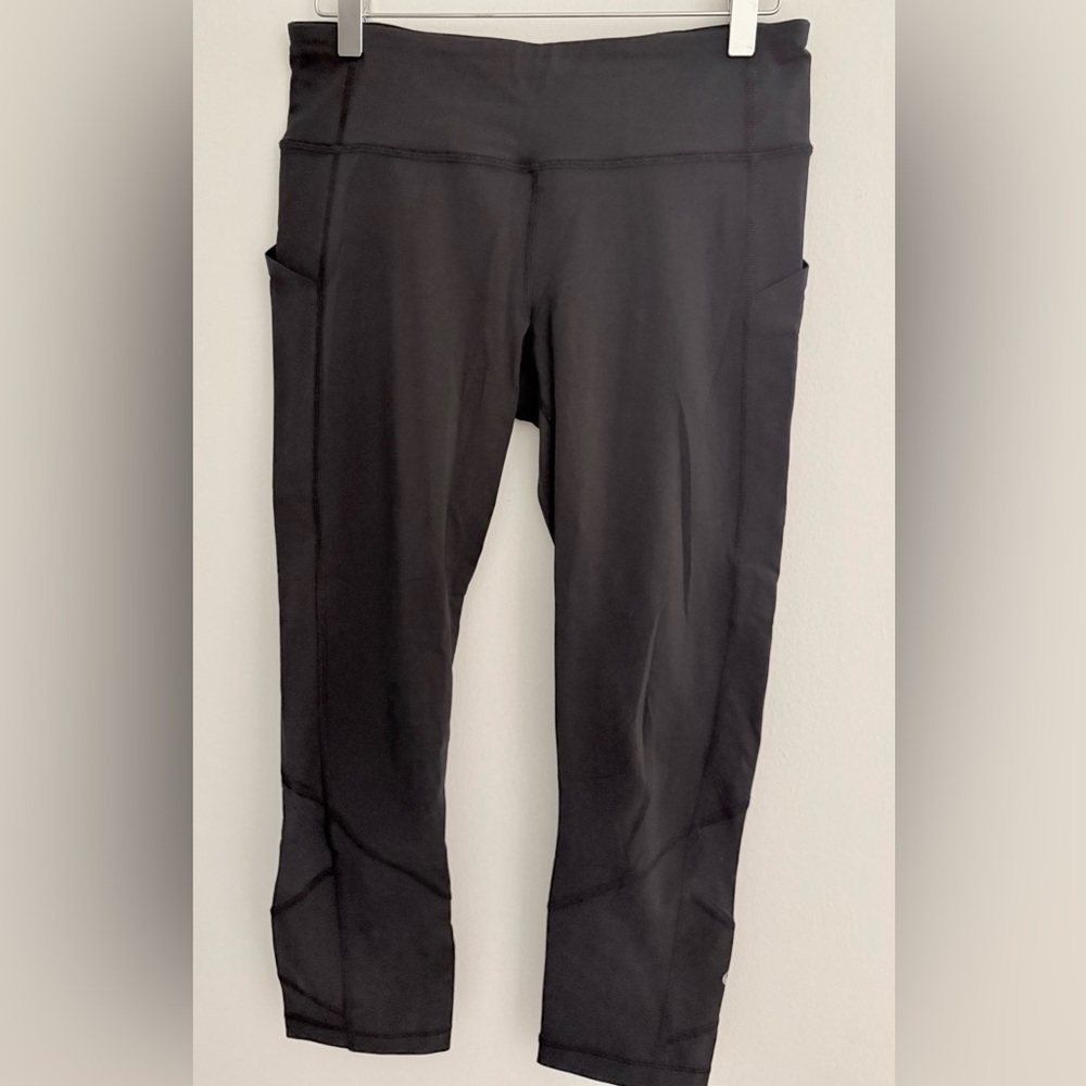 EUC Lululemon Pace Rival Crop Legging Women’s Size 6